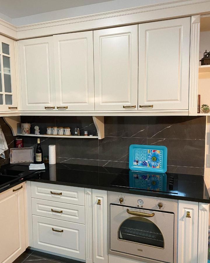 Apartman Mia, Apartmansko Naselje “tajna” *